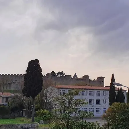 Апартаменты Et A 2 Pas De La Cite