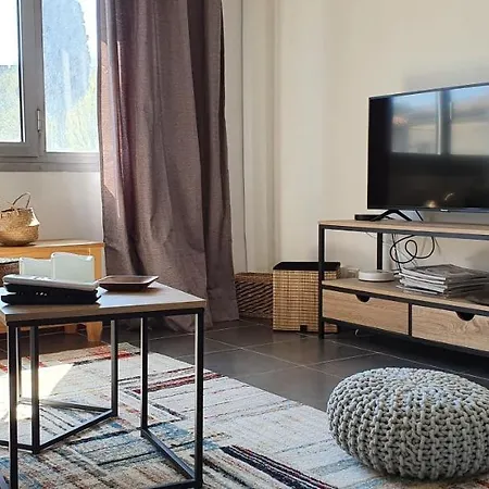 Apartment Studio Et A 2 Pas De La Cite